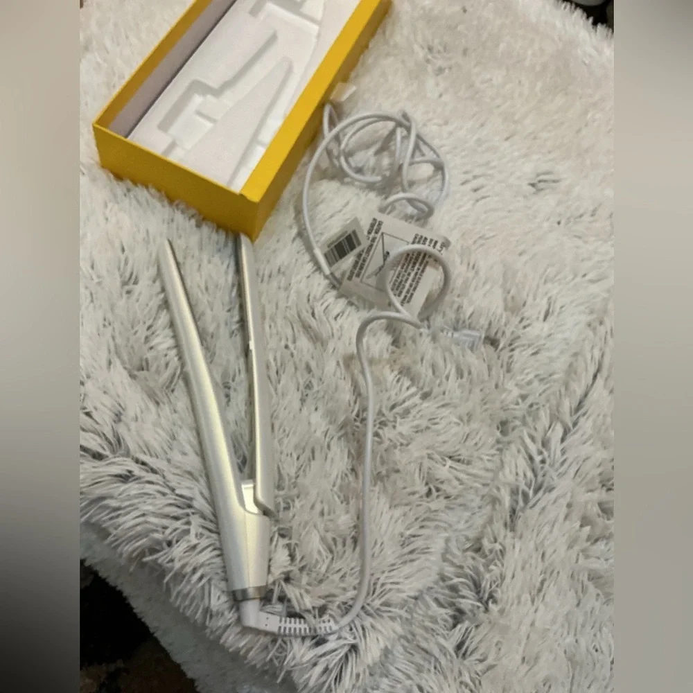 Drybar Reserve Vibrating Styling Iron 1″ – Professional Flat Iron - Picture 5 of 12